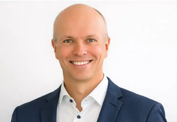 Tietoa meistä Juhana Olkkola ``